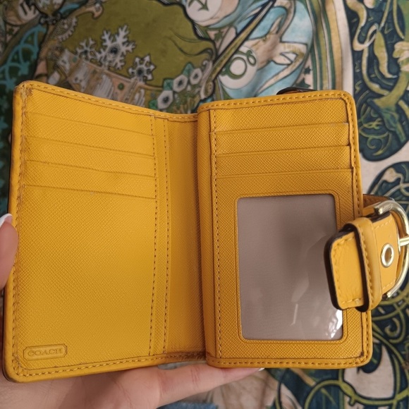 Coach Y2K Soho accordion buckle bifold wallet - Picture 5 of 12